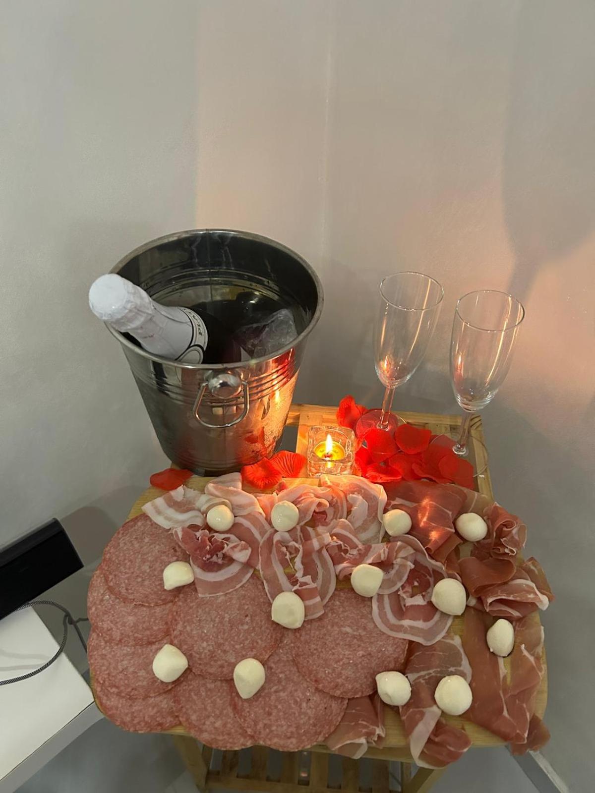 B&B House Napoli Cavour Zewnętrze zdjęcie