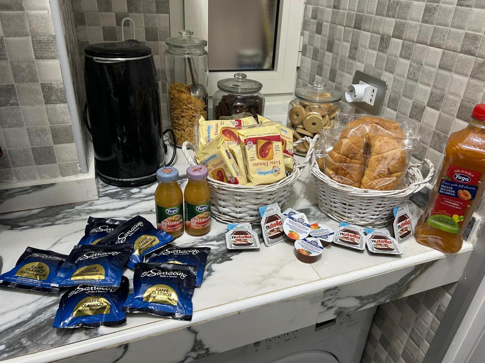 B&B House Napoli Cavour Zewnętrze zdjęcie